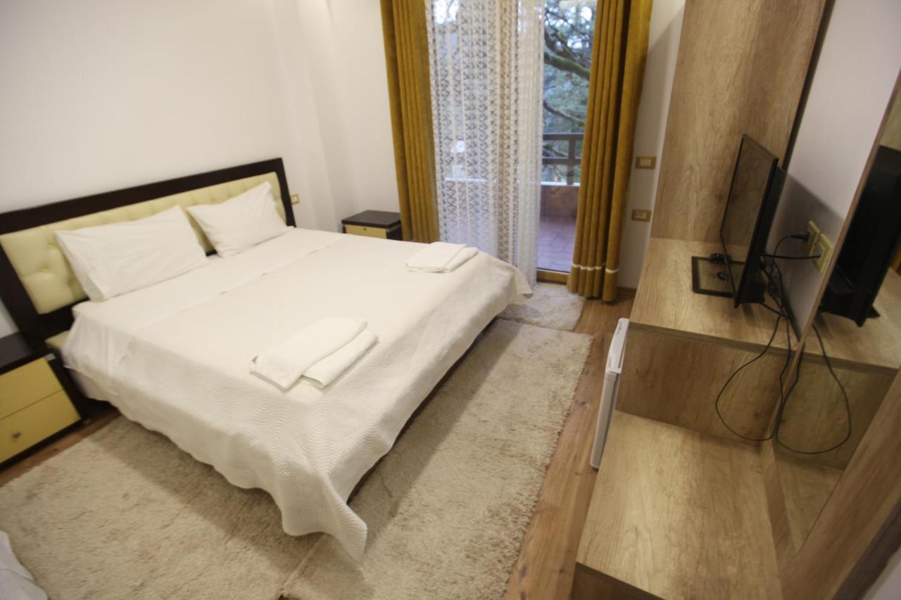 Hotel Sofo Dukat Bagian luar foto