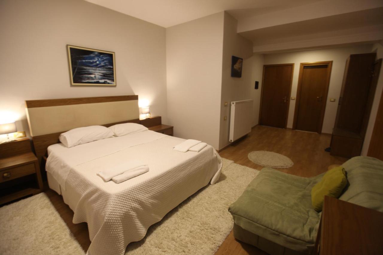 Hotel Sofo Dukat Bagian luar foto