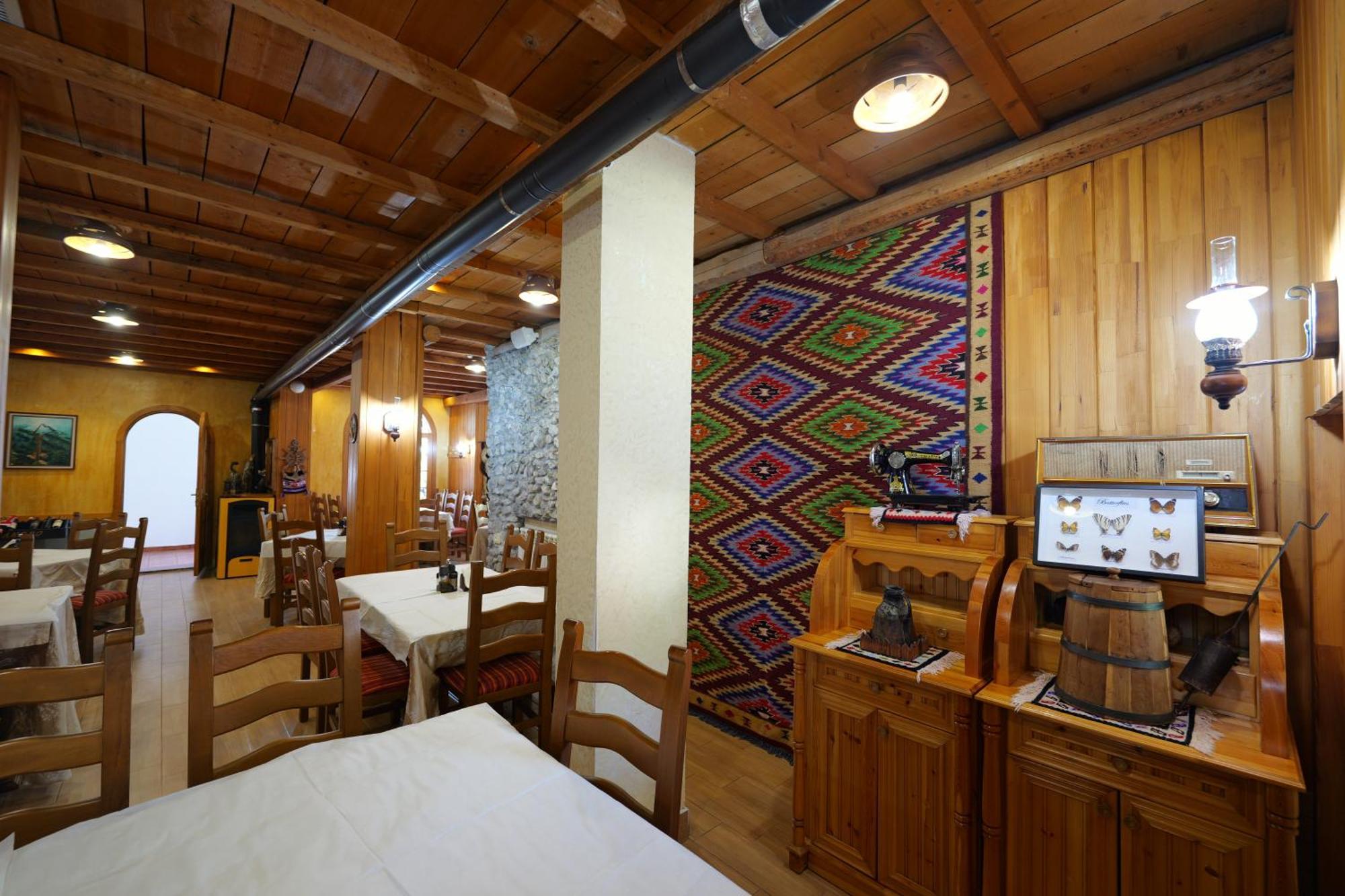 Hotel Sofo Dukat Bagian luar foto