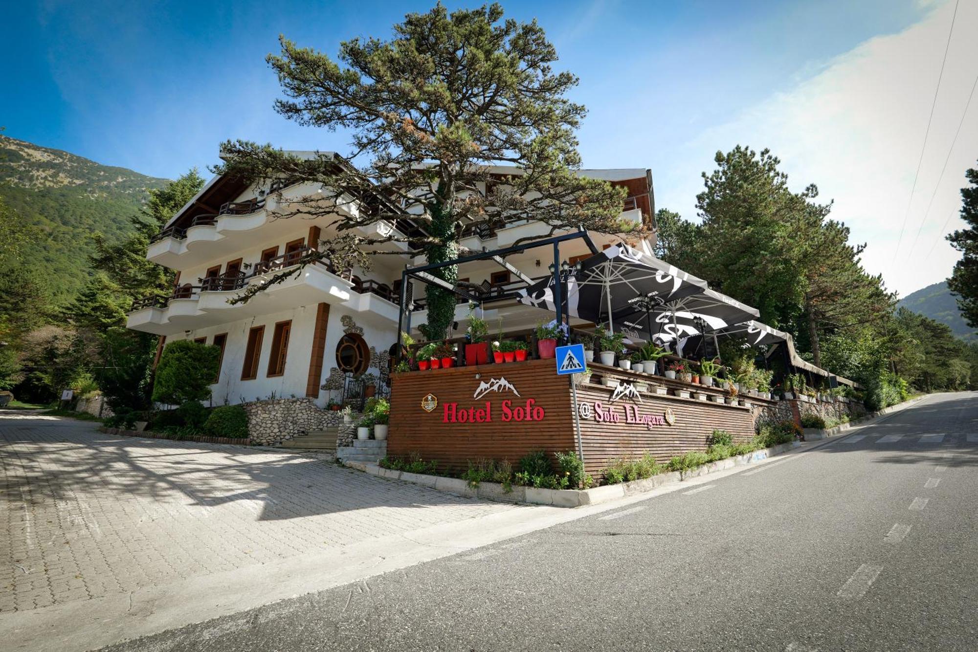 Hotel Sofo Dukat Bagian luar foto