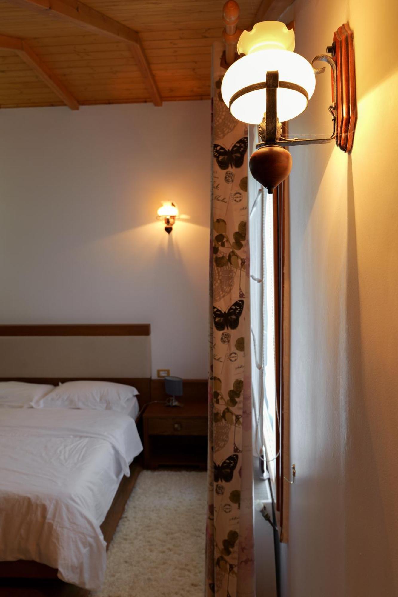 Hotel Sofo Dukat Bagian luar foto